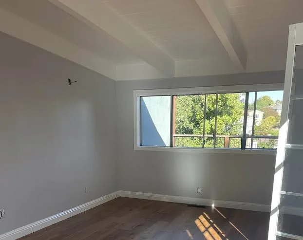 Resultado de alisado de paredes en Aravaca — pared lisa lista para pintar